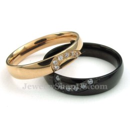 Black Titanium Heart Ring With White Zircon