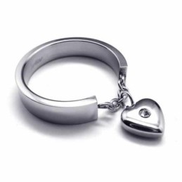 Diamond Set 5Mm Heart Titanium Ring