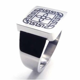 17Mm Titanium Greek Key Spinning Ring