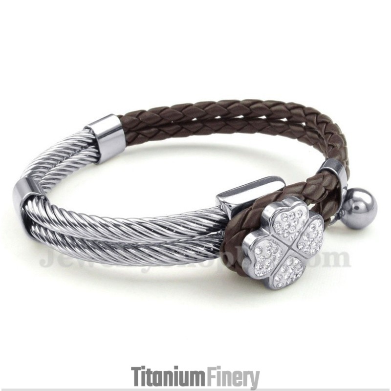 Men's Clover Leather Titanium Bracelet Men's Clover Leather Titanium Bracelet