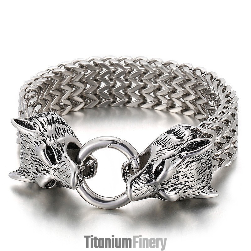 Chic Trendy Titanium Wolf Head Bracelet Chic Trendy Titanium Wolf Head Bracelet
