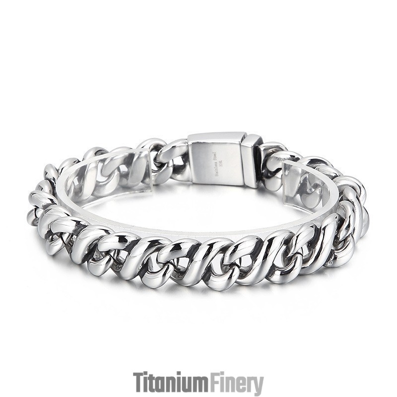 Fashion Polished Chic Titanium Bracelet For Men Fashion Polished Chic Titanium Bracelet For Men
