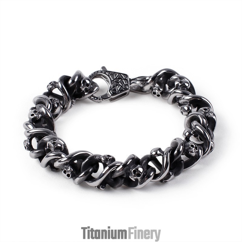 Alternative Chic Men's Bracelet Cool Titanium Skull Bracelet Alternative Chic Men's Bracelet Cool Titanium Skull Bracelet