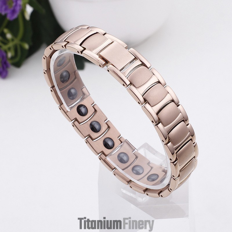 Fashion Electroplated Magnet Titanium Bracelet For Men