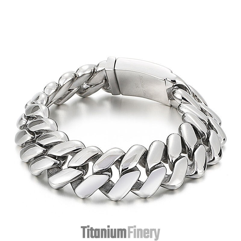 Chic Wind Diamond-Shaped Titanium Bracelet