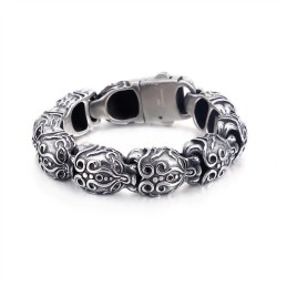 Titanium Bracelet With Skull And Crossbones