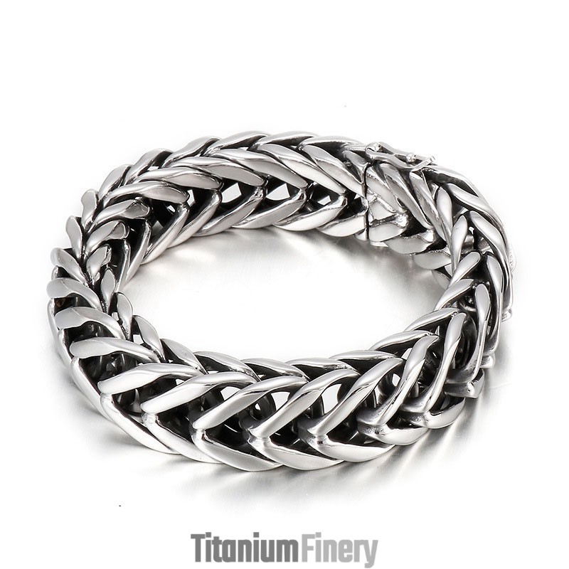 Cool Chic Style Single Layer V Men's Titanium Bracelet