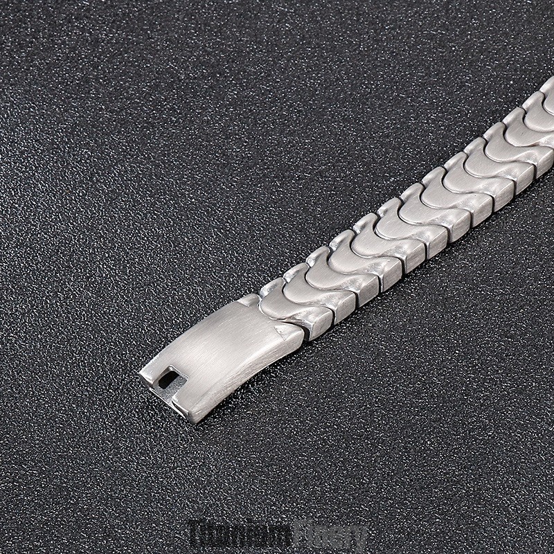 Fashion Titanium Men's Bracelet Sand Surface Bracelet Fashion Titanium Men's Bracelet Sand Surface Bracelet