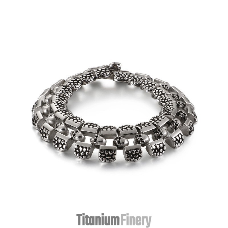 Cool Exaggerated Chic Titanium Bracelet For Men Cool Exaggerated Chic Titanium Bracelet For Men