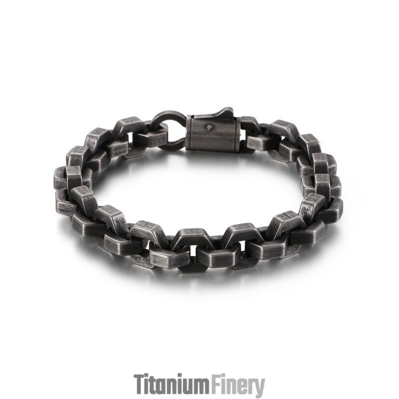 Geometric Men's Titanium Fashion Bracelet