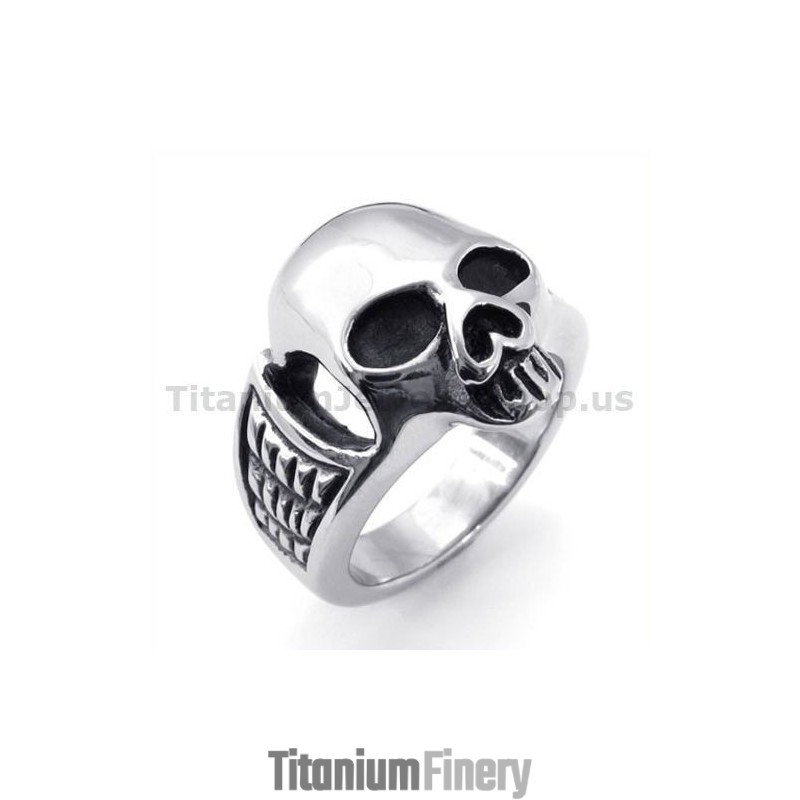 Titanium Skull Ring