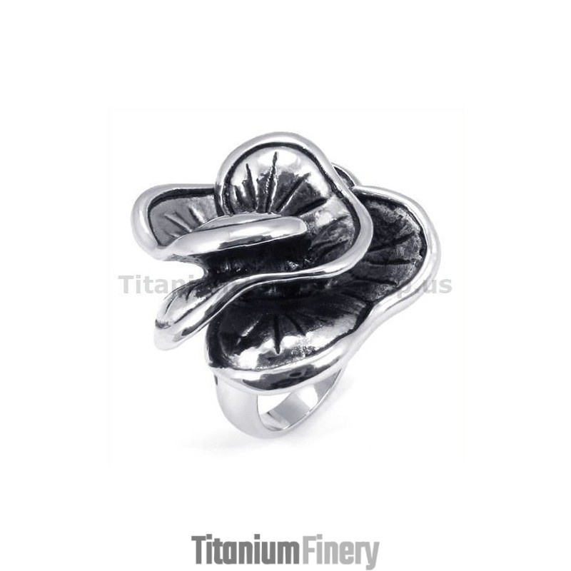 Flower Titanium Ring Flower Titanium Ring