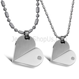 Titanium Silver Sweetheart Pendants With Rhinestones And Free Chains 111