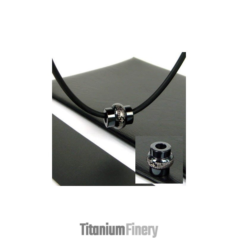 Man Cross Bible Roller Pure Titanium Pendant Necklace Gift Man Cross Bible Roller Pure Titanium Pendant Necklace Gift