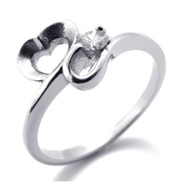 Diamond WoMen's Titanium Ring