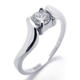 Diamond WoMen's Titanium Ring