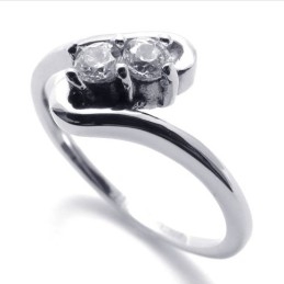 Diamond WoMen's Titanium Ring