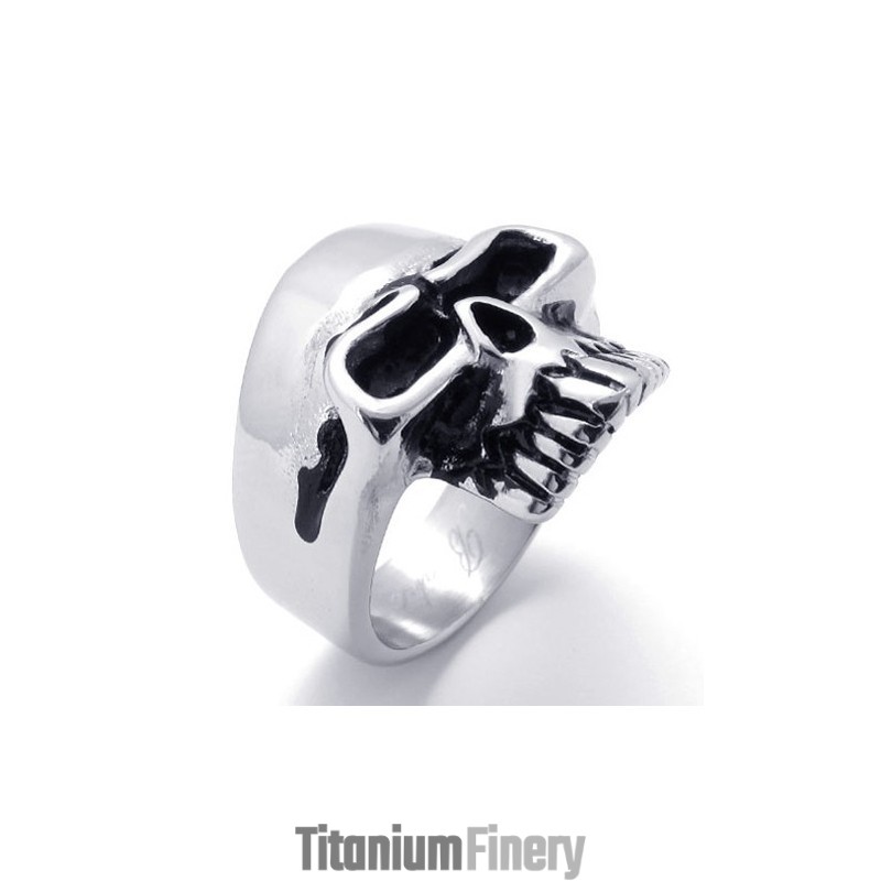 Skull Titanium Ring Skull Titanium Ring