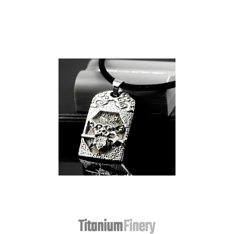 Cool Man Unique Skull Pure Titanium Necklace Pendant Gift