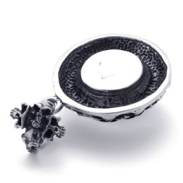 Titanium Pendant With Zircon