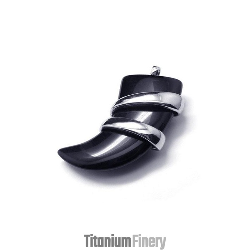 Men's Pure Titanium Onyx Spear Pendant Necklace Chain Men's Pure Titanium Onyx Spear Pendant Necklace Chain