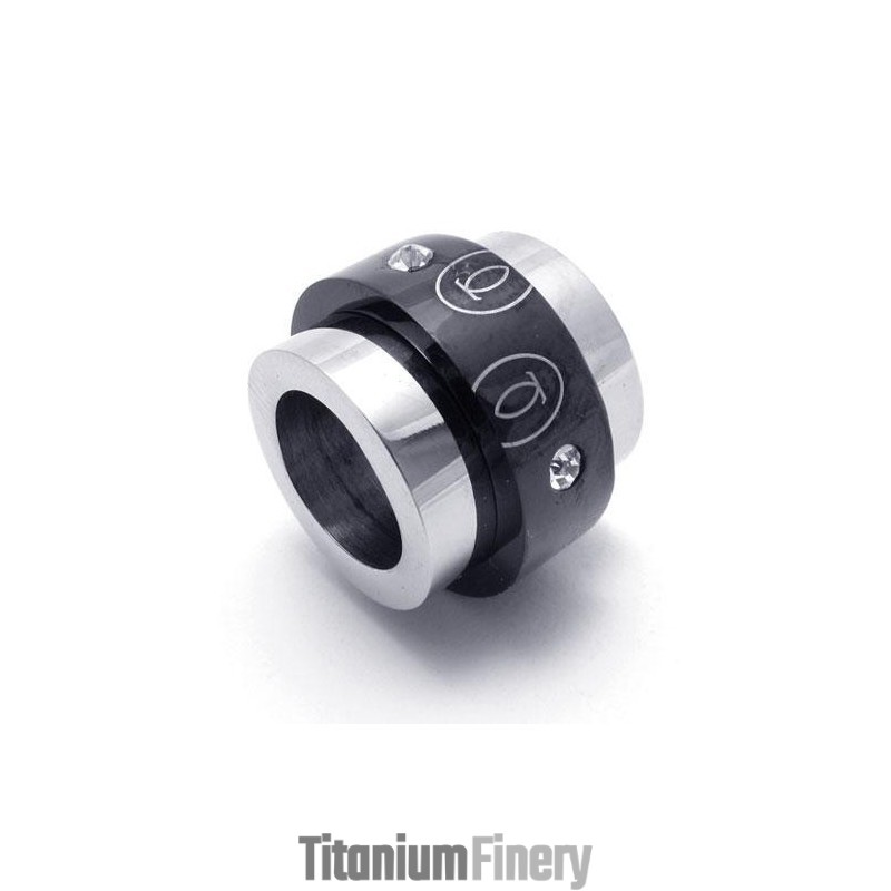 Black Silver Pure Titanium Rings Pendant Necklace (New)