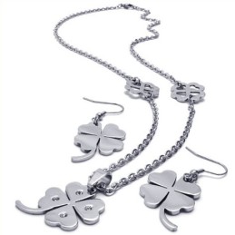 Elegant Shape Color Brilliancy Excellent Quality Titanium Jewelry Set Including Necklace, Pendant, Earring