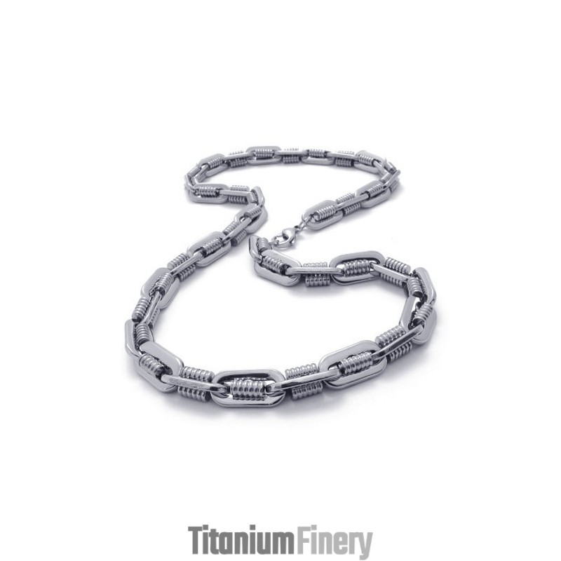 Professional Design Color Brilliancy Superior Quality Titanium Necklace