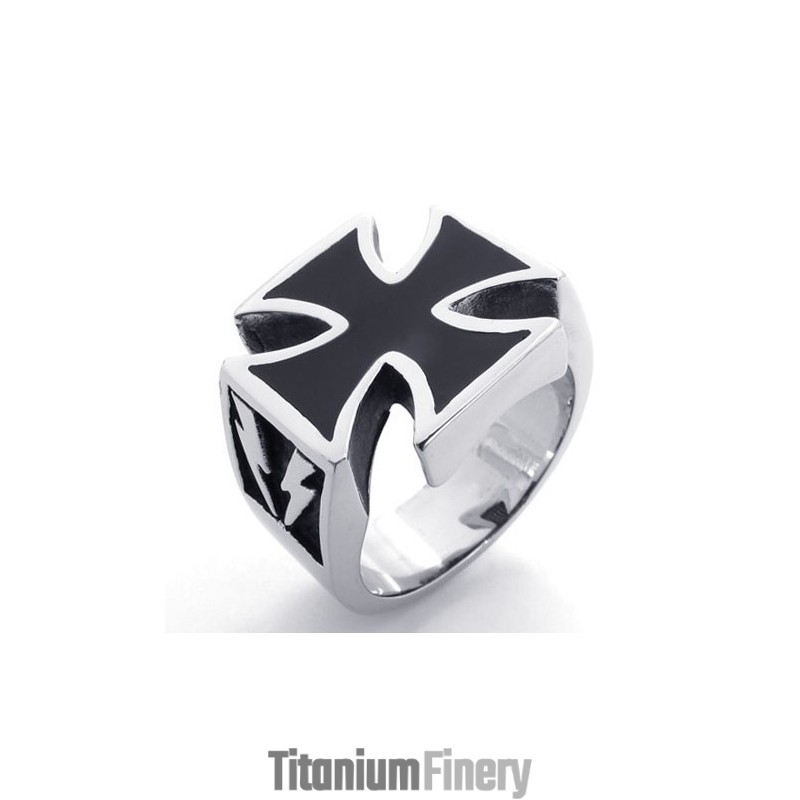 Elegant Shape Color Brilliancy Superior Quality Titanium Ring Elegant Shape Color Brilliancy Superior Quality Titanium Ring