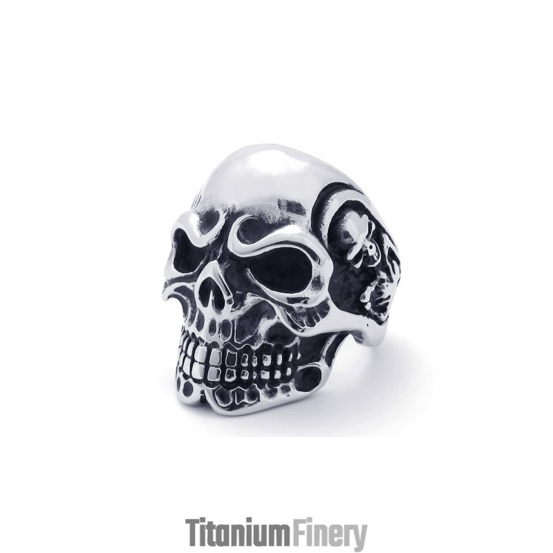 Skillful Manufacture Beautiful In Colors World-Wide Renown Titanium Ring Skillful Manufacture Beautiful In Colors World-Wide Renown Titanium Ring